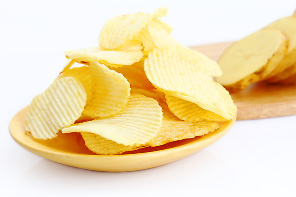 포토 JPG 해외이미지 실내 사람없음 흰배경 감자칩 해외202004 해외포토 백그라운드 내부 과자 흰색 칩_음식 파일형식 이미지허브