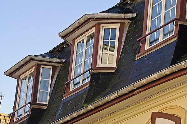 포토 JPG 해외이미지 디자인 외관 유럽 벽 바다 건축양식 창문 유리 부동산 휴가 주택 사람없음 야외 건물 빛 도시풍경 프랑스 바위 흰색 도시 센터 재산 도심 북쪽 노르망디 스타일 해외202004 해외포토 건축물 건축 나라 컬러 재질 풍경 금융 돌_바위 방향 파일형식 이미지허브