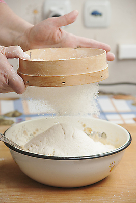 포토 JPG 해외이미지 손 여자 음식 빵 백그라운드 재료 탁자 피자 파스타 건강 요리 사람 사람없음 목재 갈색 주방 요리사 식사 이탈리아 빵집 흰색 시골 신선 작업 가루 밀 굽기 준비 날것 반죽 만들기 롤 밀가루 레시피 밀가루반죽 이스트 제빵사 페스츄리 핸드메이드 해외202004 해외포토 나무 직업 유럽 컬러 가구 모션 곡류 패스트푸드 서양음식 신체부위 상점 구이 파일형식 이미지허브