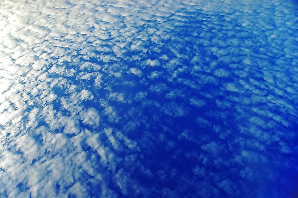 포토 JPG 해외이미지 구름 백그라운드 하늘 풍경 사람없음 파란색 빛 중국 흰색 내추럴 해외202004 해외포토 자연요소 아시아 컬러 파일형식 이미지허브