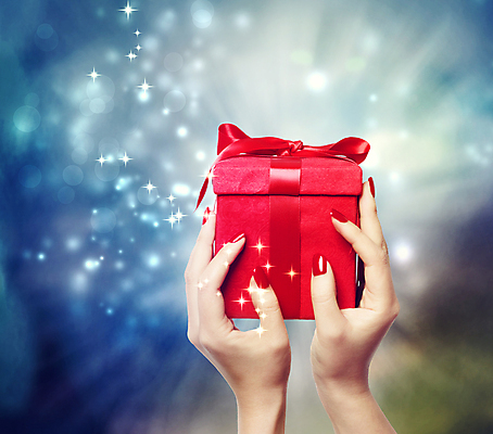 포토 JPG 해외이미지 손 여자 기념일 별 리본 컨셉 크리스마스 포장 휴가 발렌타인데이 선물 사람 사람없음 장식 빨간색 파란색 빛 상자 덮개 축하 잡기 못 생일 야간 손톱관리 손톱 오브젝트 활 주기 보케 공상 패키지 마법 보여주기 해외202004 해외포토 자연요소 컬러 모션 데이이벤트 이벤트 신체부위 뚜껑 공구 네일아트 파일형식 이미지허브