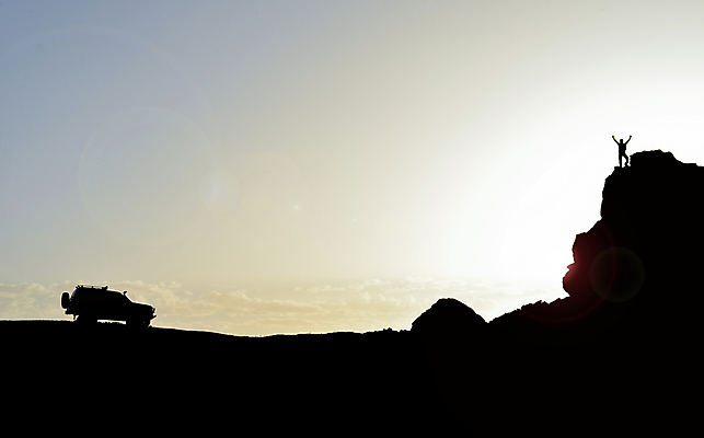 포토 JPG 해외이미지 행복 실루엣 스포츠 지도 자동차 성공 아침 산 사람없음 일출 산책 탐험 목표 정상 나침반 땅 모험가 긍정 지역 테라피 단계 산악지대 해외202004 해외포토 주간 감정 육상교통 컨셉 휴식 촬영기법 뷰티 노을 파일형식 이미지허브