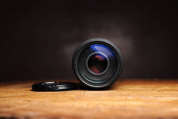 포토 JPG 해외이미지 직업 유리 사람없음 카메라 디지털 검은색 장비 기구 구멍 닫기 오브젝트 노려봄 해외202004 해외포토 컬러 모션 재질 표정 전자제품 파일형식 이미지허브