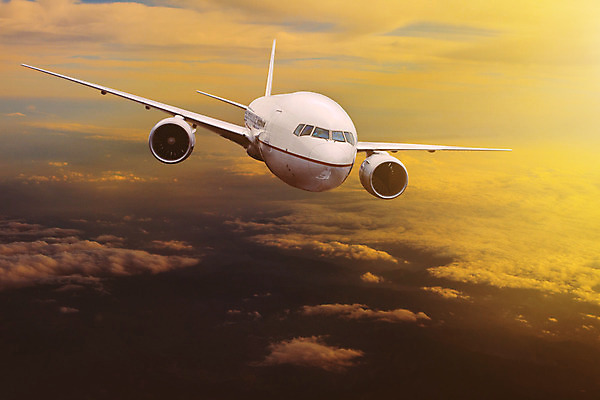 포토 JPG 해외이미지 구름 여행 날개 교통시설 하늘 아침 사람없음 화물 분위기 황금 저녁 파일럿 도착 항공 속도 출발 제트기 엔진 물류 대패 착륙 해외202004 해외포토 주간 자연요소 직업 교통 컨셉 비행기 운송업 야간 시설 파일형식 이미지허브