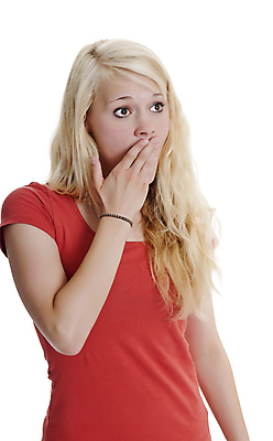 포토 JPG 해외이미지 긴머리 여자 스트레스 한명 10대 빨간색 세로 놀람 흰배경 충격 고립 성인여자만 해외202004 해외포토 1 헤어스타일 감정 컬러 백그라운드 청소년 표정 사람 흰색 여자만 성인만 파일형식 이미지허브