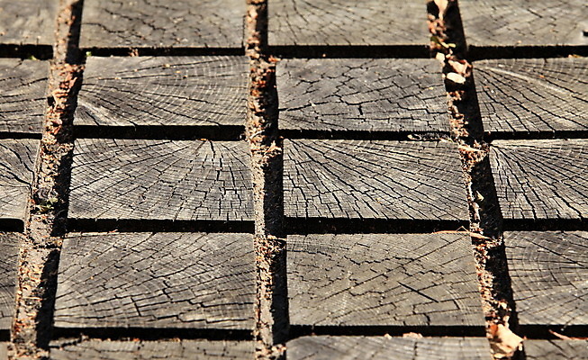 포토 JPG 해외이미지 디자인 도로 백그라운드 패턴 포장 표면 날씨 추상 바닥 사람없음 야외 목재 블록 회색 무대 보행로 균열 큐브 질감 정사각형 엘리먼트 줄서기 해외202004 해외포토 도형 나무 길 컬러 무늬 재료 교통시설 모션 파일형식 이미지허브