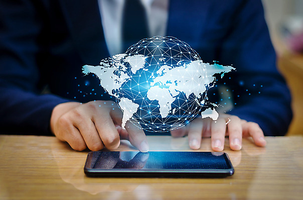 포토 JPG 해외이미지 아이콘 손 백그라운드 컨셉 지도 돈 인터넷 비즈니스 통신 모바일 미래 세포 기술 사람 사람없음 노트북 스마트폰 핸드폰 컴퓨터 세계 글로벌 알약 디지털 스크린 자료 웹 터치 정보 잡기 도시 네트워크 메시지 이메일 연결 무선전화기 스마트 온라인 멀티미디어 혁명 소셜 터치스크린 해외202004 해외포토 모션 신체부위 전자제품 스마트기기 약 재산 전화기 파일형식 이미지허브