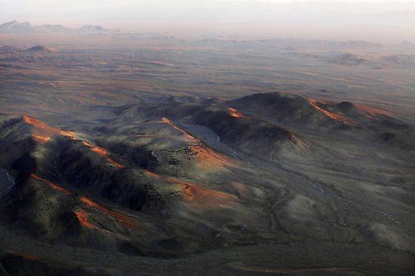 포토 JPG 해외이미지 식물 모래 여행 백그라운드 패턴 오렌지 자연 하늘 추상 산 건조 안테나 풍경 사람없음 빨간색 빛 강 모래사장 갈색 노란색 계곡 미국 사막 뜨거움 모래언덕 언덕 부식 질감 머리위 가뭄 채널 해외202004 해외포토 바다 컬러 북아메리카 무늬 과일 통신 날씨 생태계 파일형식 이미지허브