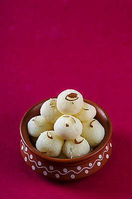 포토 JPG 해외이미지 디저트 사람없음 도자기 원형 사기그릇 인도음식 해외포토 도형 그릇 음식 동양음식 파일형식 이미지허브