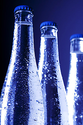 포토 JPG 해외이미지 라이프스타일 음료 음식 스포츠 백그라운드 다이어트 자연 유리 건강 사람없음 물 파란색 운동 봄 젖음 촉촉함 머그컵 추위 흰색 물방울 신선 투명 액체 떨어짐 수분 시원함 컨테이너 플라스틱 갈증 먹기 가득함 순수 상쾌 내추럴 고립 소다 캡모자 해외202004 해외포토 자연요소 모자_잡화 계절 감정 산업 컬러 컨셉 모션 재질 생활 컵 생태계 파일형식 이미지허브