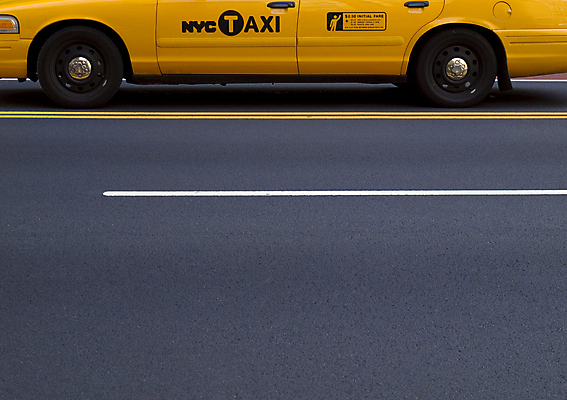 포토 JPG 해외이미지 도로 길 선 교통시설 자동차 새로움 거리 사람없음 옆모습 노란색 문 미국 운전 도시 바퀴 택시 맨해튼 서명 자동 해외202004 해외포토 육상교통 뷰포인트 컬러 교통 컨셉 북아메리카 모션 승용차 시설 뉴욕 파일형식 이미지허브