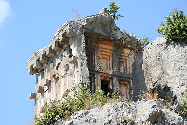 포토 JPG 해외이미지 구름 전통 아시아 건축양식 하늘 산 사람없음 건물 파란색 무대 골동품 바위 무덤 사찰 역사 동굴 재산 묘사 대문 대리석 칠면조 그리스인 고고학 관심 로마인 썩음 옛날 파멸 해외202004 튀르키예 해외포토 자연요소 서양인 건축물 교육 건축 나라 컬러 컨셉 재료 종교건축 조류 인종 금융 문 돌_바위 파일형식 소멸 이미지허브