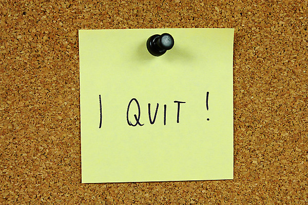 포토 JPG 해외이미지 직업 손 응시 종이 컨셉 통신 문구용품 사람없음 사무실 노란색 쪽지 정보 기록 업무 메시지 압정 실업자 실업 검색 포스트잇 코르크 고정 종료 고용 수배 어려움 위기 조언 필기체 해외202004 해외포토 문자 시선 컬러 비즈니스 신체부위 사무용품 구직 메모지 작업 오브젝트 채용 파일형식 이미지허브