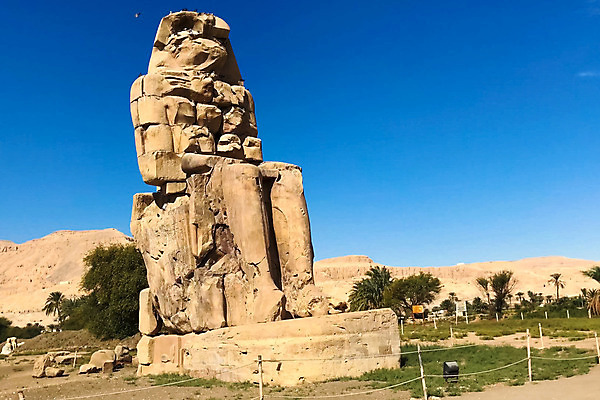 포토 JPG 해외이미지 모양 외관 종교 모래 과학 여행 건축양식 파노라마 이집트 사람없음 태양 조각상 사막 수확 바위 무덤 아내 사찰 역사 기자 사자 큼 왕 땅 묘사 피라미드 먼지 장면 낙타 스핑크스 고고학 복잡 석회암 카이로 파라오 해외202004 해외포토 자연요소 직업 건축물 교육 건축 컨셉 농업 포유류 종교건축 아프리카 촬영기법 조형물 암석 돌_바위 크기 랜드마크 파일형식 이미지허브