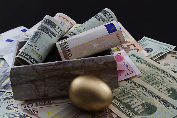 포토 JPG 해외이미지 노년 돈 비즈니스 사람없음 금융 글로벌 달러 계란 저축 유로 네트워크 황금 둥지 계획 보안 투자 법 일반 규정 소셜 자금 전국 정부 정책 포트폴리오 필요 해외202004 해외포토 컨셉 안전 성인 경제 알 재산 파일형식 이미지허브