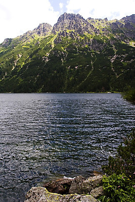 포토 JPG 해외이미지 나무 유럽 호수 자연 하늘 산 파노라마 이끼 풍경 사람없음 야외 초록색 물 여름 파란색 태양 봄 바위 숲 큼 땅 첨탑 스카이라인 폴란드 해외202004 해외포토 자연요소 식물 계절 나라 컬러 촬영기법 탑 돌_바위 크기 생태계 파일형식 이미지허브