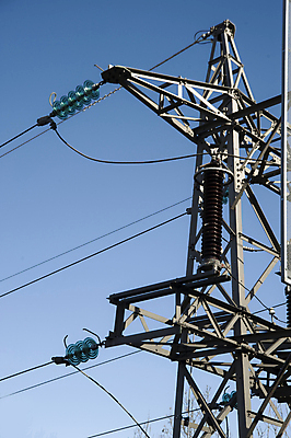 포토 JPG 해외이미지 디자인 산업 하늘 사람없음 빛 환경 탑 금속 힘 재활용 에너지 흰색 철사 볼트 고립 전압 현재 공급 해외202004 해외포토 건축물 컬러 컨셉 재질 공구 친환경 파일형식 이미지허브