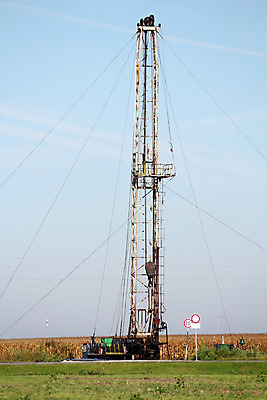 포토 JPG 해외이미지 산업 밭 사람없음 야외 탑 힘 기계 장비 에너지 탐험 석유 큼 철 가스 무거움 엔진 단상 조작 철강 해외202004 해외포토 건축물 농업 무게 크기 파일형식 이미지허브