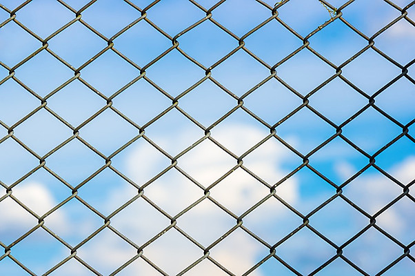 포토 JPG 해외이미지 벽 백그라운드 패턴 밭 경비 안전 사람없음 야외 울타리 금속 경쟁 그물 보호 철 질감 보안 대문 철사 망사 철강 해외202004 해외포토 컨셉 무늬 농업 재질 담장 문 직물 파일형식 이미지허브