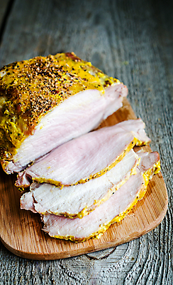 포토 JPG 해외이미지 음식 분홍색 조각 다이어트 부분 탁자 육류 돼지고기 요리 사람없음 목재 빨간색 초록색 주방 식사 저녁식사 흰색 시골 칼 닫기 맛 그릴 은색 자르기 굽기 먹기 머스터드 허브 허리 향신료 햄 슬라이스 후추 훈제 식품점 절임 핸드메이드 해외202004 해외포토 나무 식물 컬러 가구 컨셉 식재료 재료 모션 주방용품 건강 신체부위 상점 소스_음식 구이 향미료 파일형식 이미지허브