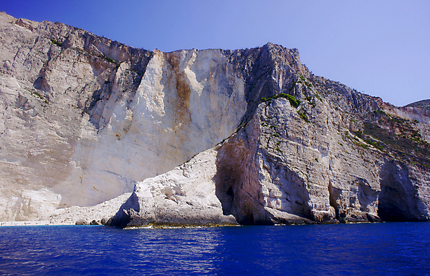 포토 JPG 해외이미지 외관 바다 섬 여행 자연 사람 사람없음 물 파란색 태양 그리스 그리스인 해외202004 해외포토 자연요소 서양인 유럽 컬러 생태계 파일형식 이미지허브