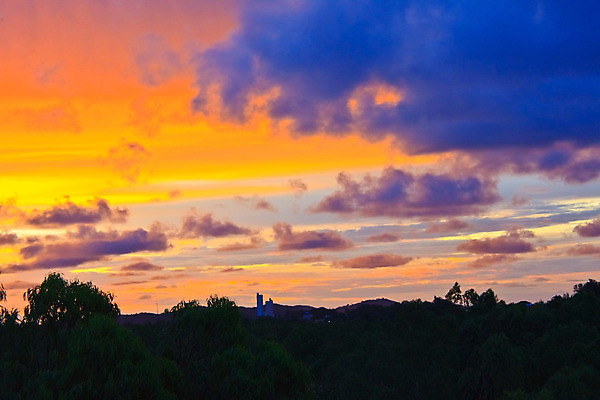 포토 JPG 해외이미지 구름 계절 하늘색 백그라운드 겨울 자연 벽지 하늘 날씨 풍경 사람없음 야외 여름 파란색 빛 햇빛 우주 환경 맑음 가을 흰색 분위기 수분 천국 솜털 흐림 해외202004 해외포토 자연요소 컬러 컨셉 태양 생태계 파일형식 이미지허브