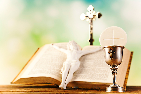 포토 JPG 해외이미지 기독교 종교 십자가 사람없음 책 교회 믿음 성경 천주교 기도 예수 복음 성배 성찬식 숭배 신앙심 해외202004 해외포토 감정 종교용품 종교건축 건물 신_종교 파일형식 이미지허브