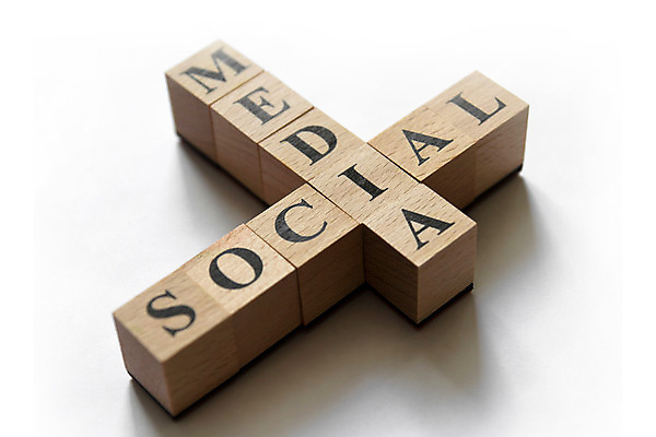 포토 JPG 해외이미지 구름 종이 백그라운드 컨셉 인터넷 텍스트 통신 협력 아이디어 창조 그림자 사람없음 목재 가로 단어 글로벌 꼬리표 우정 정보 네트워크 메시지 연결 편지 심볼 큐브 사인 싱글 커뮤니티 문제 소셜 소셜네트워크 줄서기 표제 해외202004 해외포토 자연요소 나무 문자 재료 모션 친구 라벨 파일형식 이미지허브