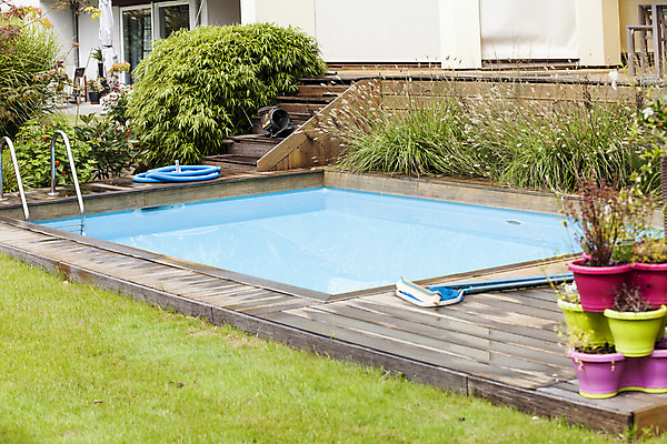 포토 JPG 해외이미지 장갑 관리 잔디 취미 사람없음 야외 장비 공구 작업 칼날 재산 가장자리 자르기 원예 조경 화단 유지 다듬기 돌봄 원예사 세련 해외202004 해외포토 식물 직업 잡화 모션 금융 도구 둘레 파일형식 이미지허브