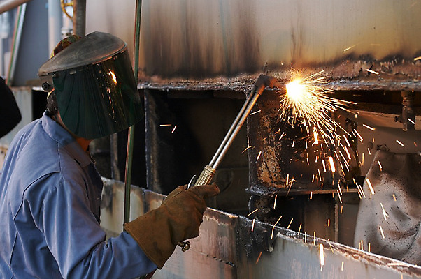 포토 JPG 해외이미지 직업 남자 산업 비즈니스 불꽃 노동자 직장 가면 안전 사람없음 금속 손전등 업무 뜨거움 수리 제조 보호 용접 용접공 철강 해외202004 해외포토 컨셉 회사 재질 불 조명 사람 작업 파일형식 이미지허브