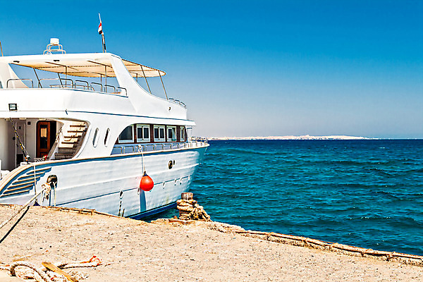 포토 JPG 해외이미지 유럽 바다 여행 백그라운드 요트 교통시설 자연 하늘 휴가 휴식 항해 풍경 사람없음 빨간색 물 여름 파란색 여행객 항구 흰색 만 보트 고급 크루즈 지중해 휴양지 함선 포트 파라다이스 해외202004 해외포토 자연요소 계절 나라 컬러 교통 컨셉 배_교통 사람 장소 시설 생태계 파일형식 이미지허브