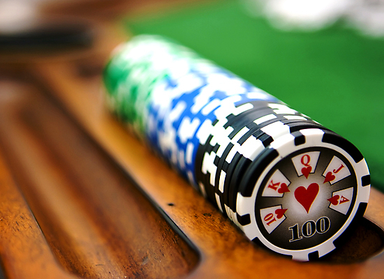 포토 JPG 해외이미지 돈 2 탁자 3 사람없음 강 세트 쌓기 10 쌍 9 신용카드 4 8 왕 6 카지노 롤 5 포커 잭 여왕 7 돌봄 에이스 접기 조커 직진 토너먼트 해외202004 해외포토 가구 모션 금융 숫자 게임 트럼프 재산 도박 파일형식 이미지허브