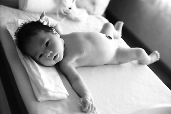 포토 JPG 해외이미지 손 여자 행복 아시아 얼굴 음료 어린이 음식 가족 태국 놀이 엄마 천사 새로움 건강 사랑 한명 사람 동양인 소년 기쁨 아기 신생아 달콤 작음 먹기 걸음마 결백 돌봄 천진난만 해외202004 해외포토 1 남자 감정 나라 컨셉 관계 모션 인종 신체부위 맛 크기 파일형식 이미지허브