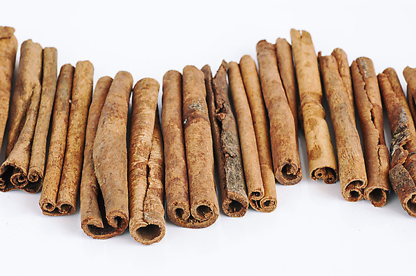 포토 JPG 해외이미지 계절 음식 백그라운드 재료 자연 건조 건강 요리 사람없음 장식 갈색 흰색 양념 막대기 맛 다발 허브 향신료 유기농 아로마 향 아로마테라피 내추럴 고립 시나몬 해외202004 해외포토 식물 웰빙 컬러 컨셉 생태계 테라피 향미료 파일형식 이미지허브