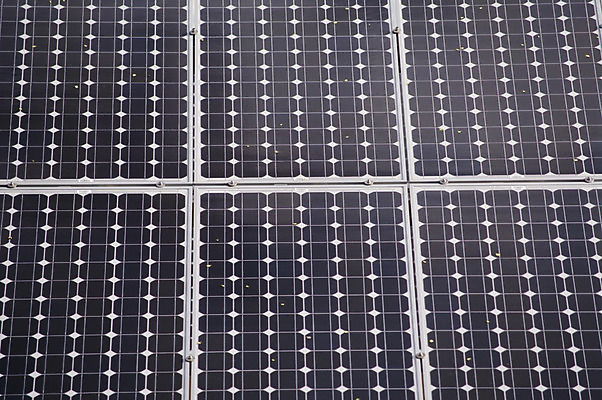 포토 JPG 해외이미지 식물 패턴 지붕 미래 세포 기술 사람없음 건물 글로벌 햇빛 태양 환경 맑음 힘 재활용 에너지 판넬 배열 생태계 태양에너지 전자 시스템 자원 세대 패널 혁명 생태학 수집가 획기적 해외202004 해외포토 자연요소 직업 건축물 교육 컨셉 무늬 날씨 그린에너지 친환경 파일형식 이미지허브