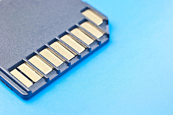 포토 JPG 해외이미지 모양 캐릭터 1 백그라운드 비즈니스 열쇠 모바일 무선통신 사람없음 노트북 컴퓨터 3D 보라색 자료 장비 CD 흰색 신용카드 플라스틱 만들기 고립 실리콘 프로세서 해외202004 해외포토 컬러 통신 모션 재질 금융 전자제품 디지털합성 파일형식 이미지허브