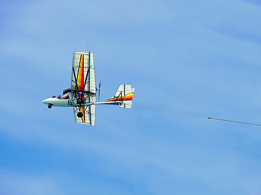 포토 JPG 해외이미지 구름 의자 오렌지 하늘 사람없음 빨간색 파란색 컬러풀 노란색 금속 줄무늬 흰색 모터 대패 해외202004 해외포토 자연요소 컬러 가구 무늬 과일 재질 파일형식 이미지허브