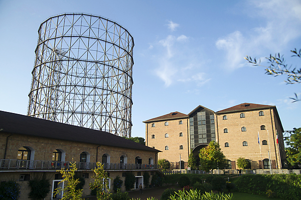 포토 JPG 해외이미지 주간 나무 구름 건축물 건축양식 하늘 풍경 사람없음 야외 이탈리아 원형 로마 뼈대 철강 해외202004 해외포토 자연요소 도형 식물 건축 유럽 파일형식 이미지허브