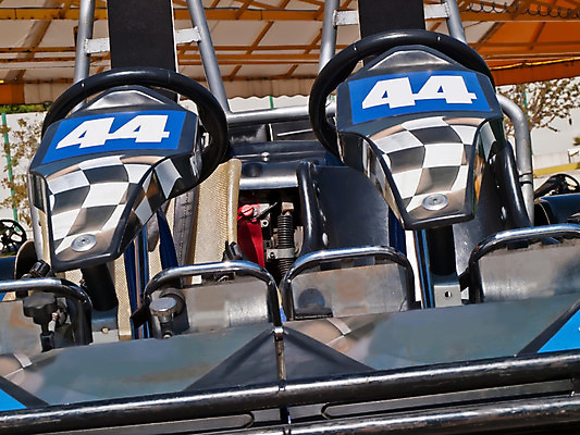 포토 JPG 해외이미지 산업 선 스포츠 교통시설 자동차 사람없음 파란색 운동 경쟁 카트 운전 레이싱 위험 무서움 속도 바둑 모터 더블 선로 자동 해외202004 해외포토 감정 육상교통 컬러 교통 컨셉 모션 놀이 건강 시합 시설 파일형식 이미지허브