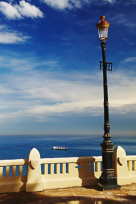 포토 JPG 해외이미지 구름 바다 여행 가로등 건축양식 아프리카 하늘 거리 풍경 해변 사람없음 파란색 빛 울타리 수확 골동품 등불 램프 기둥 도시 지중해 봉 타운 아랍어 알제리 수평선 해외202004 해외포토 자연요소 공공시설 건축 나라 컬러 농업 조명 담장 파일형식 이미지허브