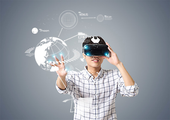 PSD 편집 편집이미지 남자 정보기술 스마트라이프 한명 상반신 성인 30대 스마트기기 지구본 디지털 터치 한국인 비즈니스맨 스마트 3D영화 터치스크린 홀로그램 가상현실 성인남자한명만 오큘러스 4차산업 VR기기 이미지편집 1 라이프스타일 산업 컨셉 비즈니스 기술 사람 동양인 장년 전자제품 기계 직장인 영화 남자한명만 성인남자만 파일형식