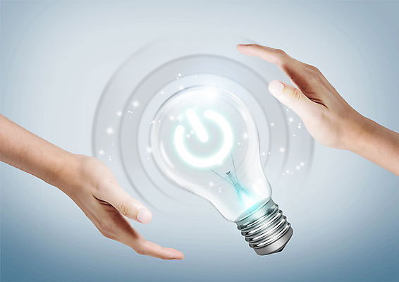 PSD 편집 편집이미지 손 비즈니스 전구 한명 신체부위 빛 전원 전원버튼 이미지편집 1 버튼 사람 전원_전기 전기에너지 파일형식