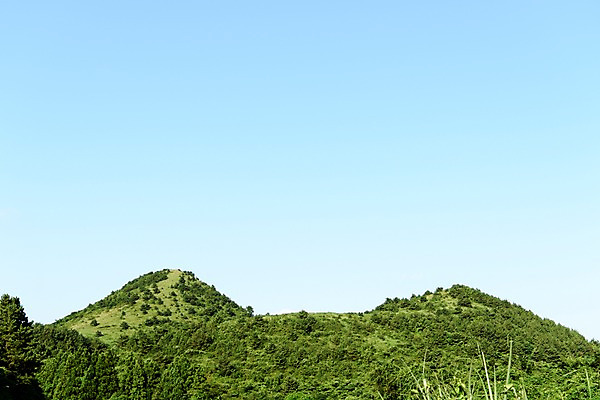 포토 JPG 주간 자연 하늘 풍경 사람없음 야외 제주도 오름 거미오름 국내포토 자연요소 한국 생태계 파일형식