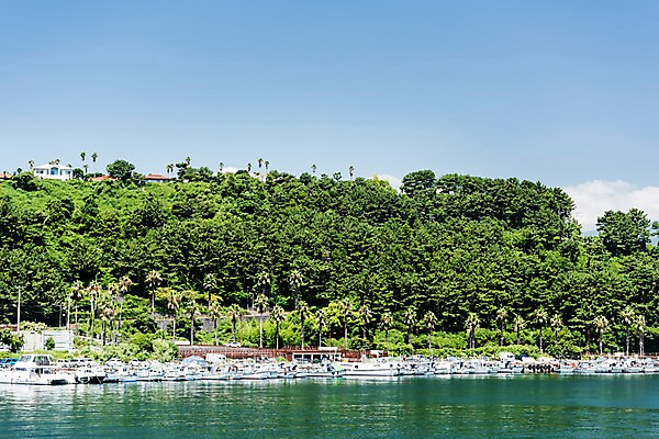 포토 JPG 주간 바다 풍경 사람없음 야외 제주도 서귀포항 국내포토 자연요소 한국 항구 서귀포 파일형식