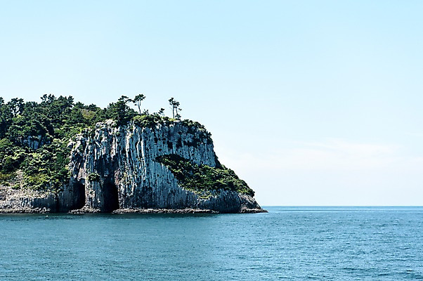 포토 JPG 주간 바다 풍경 사람없음 야외 제주도 주상절리 범섬 국내포토 자연요소 섬 한국 파일형식