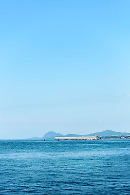 포토 JPG 주간 풍경 사람없음 야외 제주도 방파제 산방산 강정포구 국내포토 자연요소 공공시설 산 한국 항구 파일형식