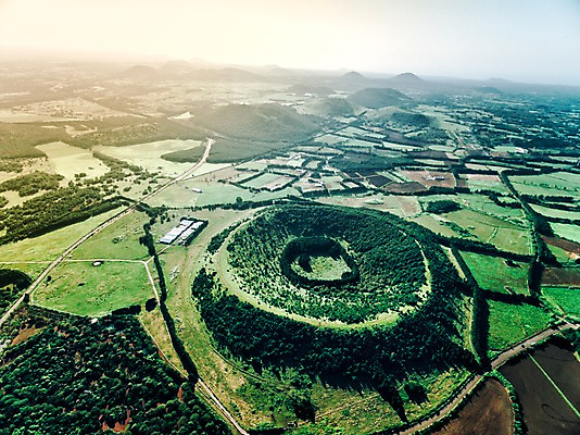 포토 JPG 주간 나무 풍경 사람없음 야외 하이앵글 제주도 숲 오름 항공촬영 아부오름 국내포토 자연요소 식물 뷰포인트 한국 파일형식