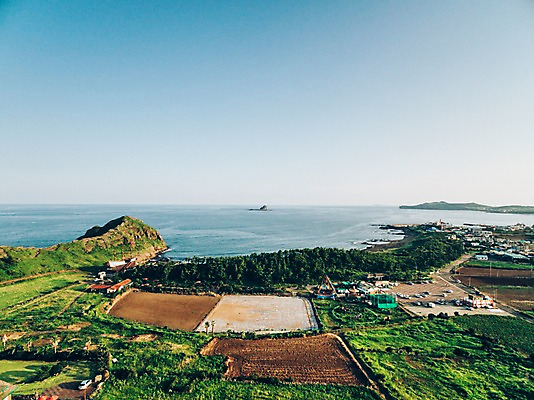 포토 JPG 주간 바다 풍경 사람없음 야외 하이앵글 제주도 항공촬영 용머리해안 형제섬 국내포토 자연요소 뷰포인트 섬 한국 서귀포 파일형식