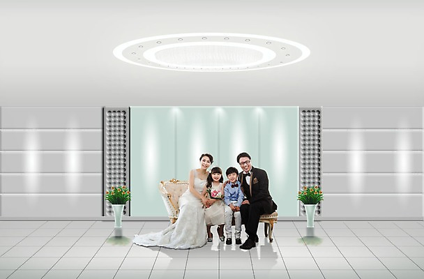 PSD 편집 편집이미지 여자 남자 행복 화분 어린이 웨딩드레스 가족 실내 정장 턱시도 여러명 성인 소파 한국인 이미지편집 드레스 옷 감정 다수 의자 관계 사람 동양인 내부 파일형식