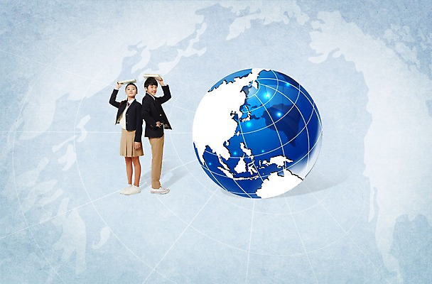 PSD 편집 편집이미지 학생 여자 교육 남자 교복 청소년 두명 책 한국인 유학 지구모양 이미지편집 모양 옷 지구 사람 동양인 파일형식